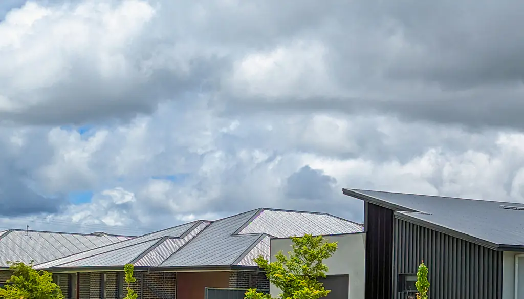 Amazing timelapse shows neighborhood after stubborn family rejected $50m offer to sell land