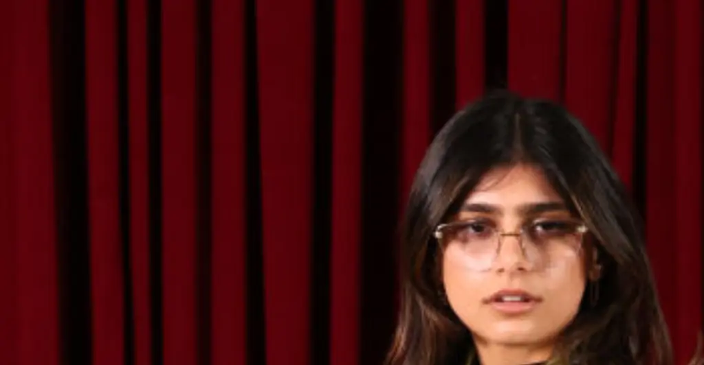 Mia Khalifa pleads with other women not to go into p*rn as her adult films will ‘haunt her until she dies'