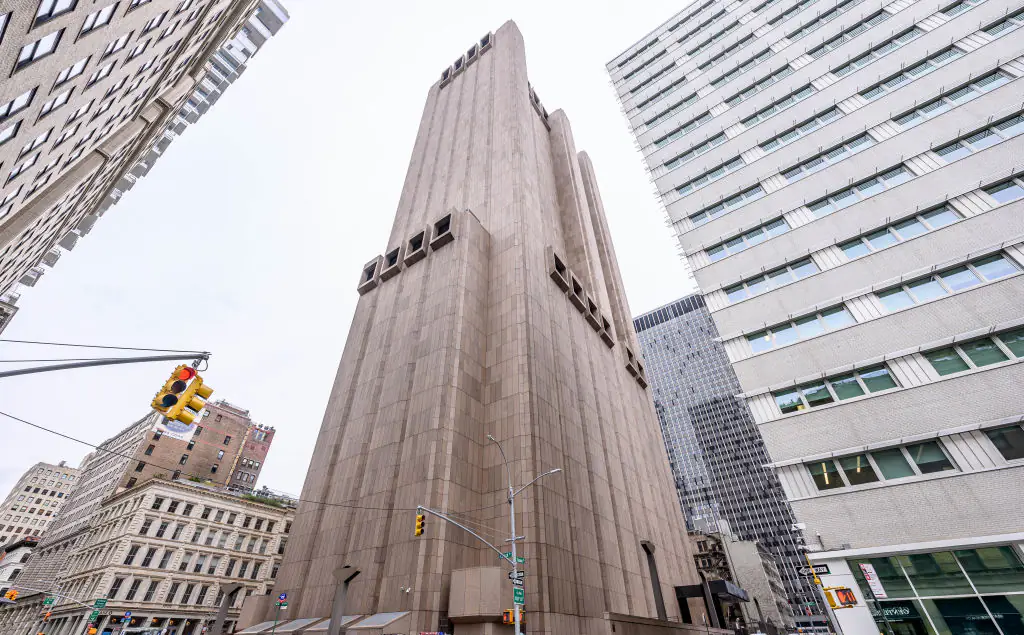 Guy who worked on the bizarre windowless skyscraper in New York City revealed what he saw inside