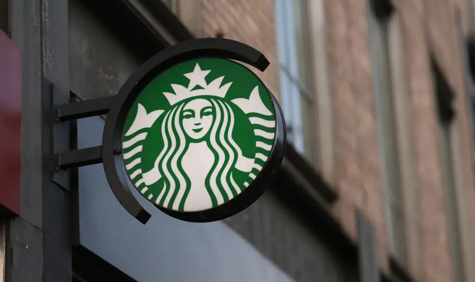 Starbucks barista praised for quick-thinking message on coffee cup to help young female customer