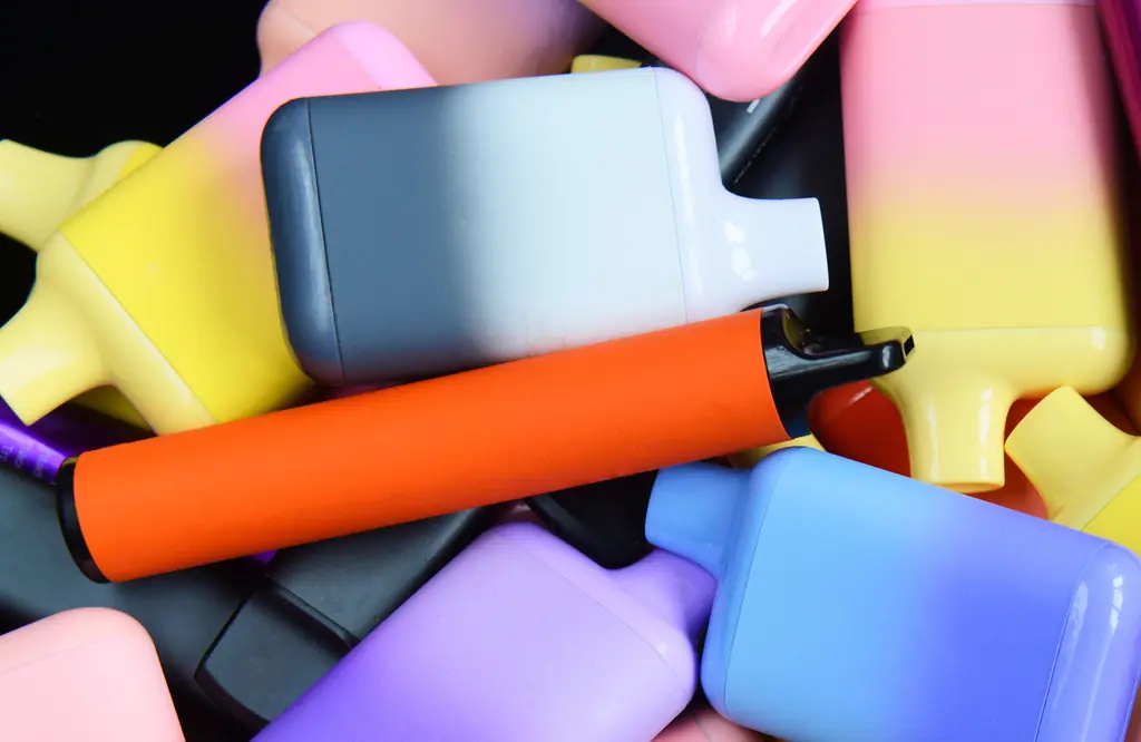 People vow to never buy disposable vapes again after seeing how they’re made