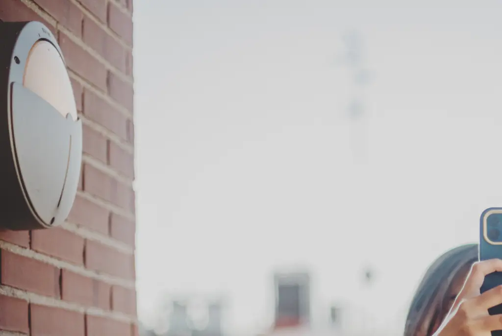 Warning as ‘most disturbing website’ on the internet can find every photo of you that exists in seconds