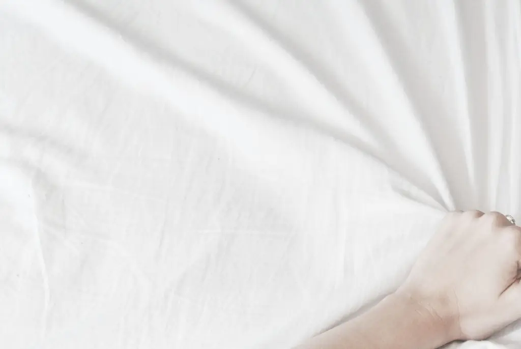 Doctors are bewildered as 20-year-old woman 'can't stop having orgasms ...