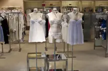 lingerie store 