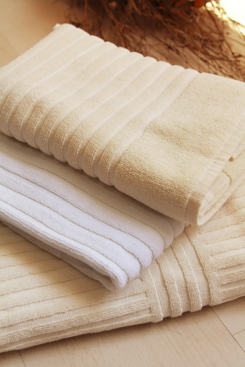 The woven line at the end of a towel are more than just decorative. Credit: 	baytunc/Getty Images