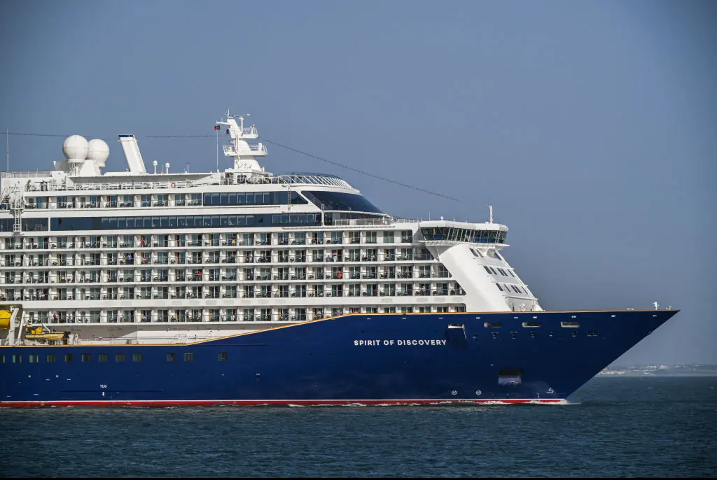 Passenger died and more than 100 others injured after cruise ship was battered by 30ft waves: Report