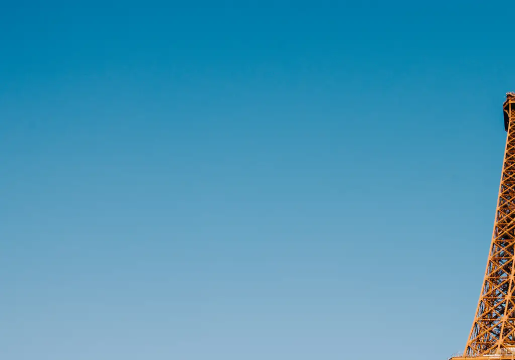 Hundreds evacuated after Paris' Eiffel Tower catches fire