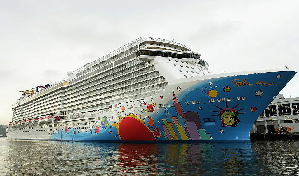Family of 9 charged $9,000 by Norwegian Cruise Lines after ship left Alaska without them
