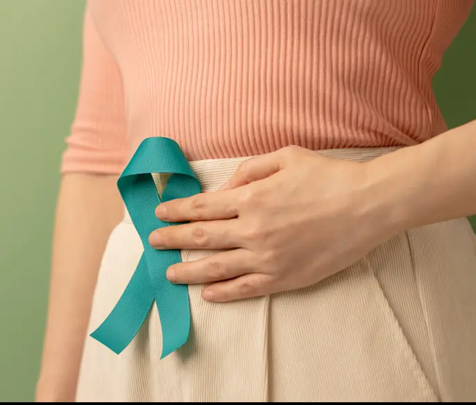 Woman who was diagnosed with cervical cancer at 29 reveals the four common signs she had ignored - Article Image 1