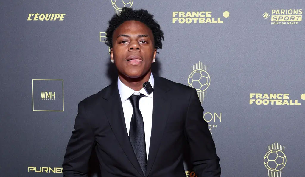 YouTuber ISHOWSPEED bitten on the face by dog after barking at it