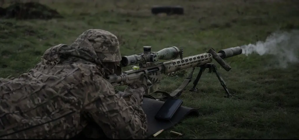 Ukrainian sniper 'breaks world record' with kill shot from 2.5 miles away