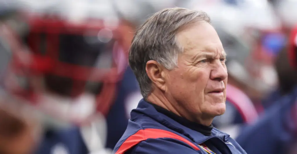 New England Patriots coach Bill Belichick, 72, and girlfriend, 24, look happier than ever in new photos