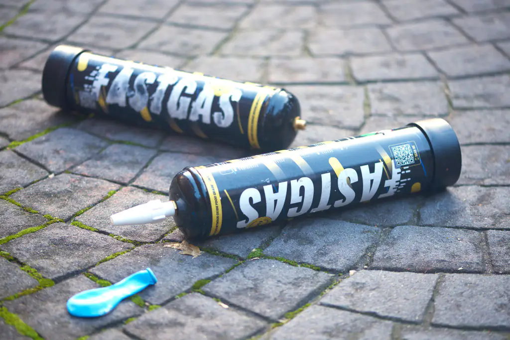 Health experts are warning parents about the rise of a dangerous social media trend called chroming. Credit: Peter Dazeley / Getty