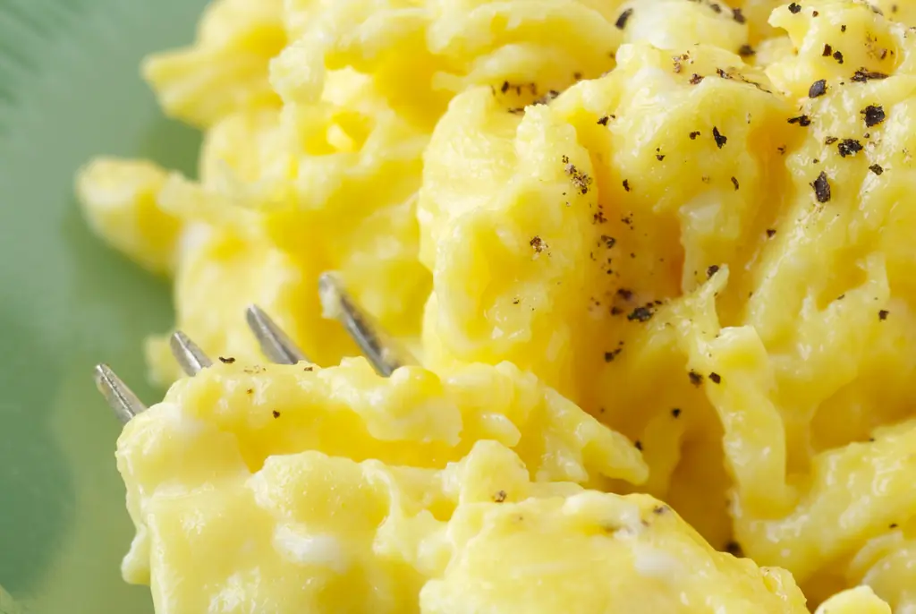 Be careful with those scrambled eggs! Credit: billnoll / Getty
