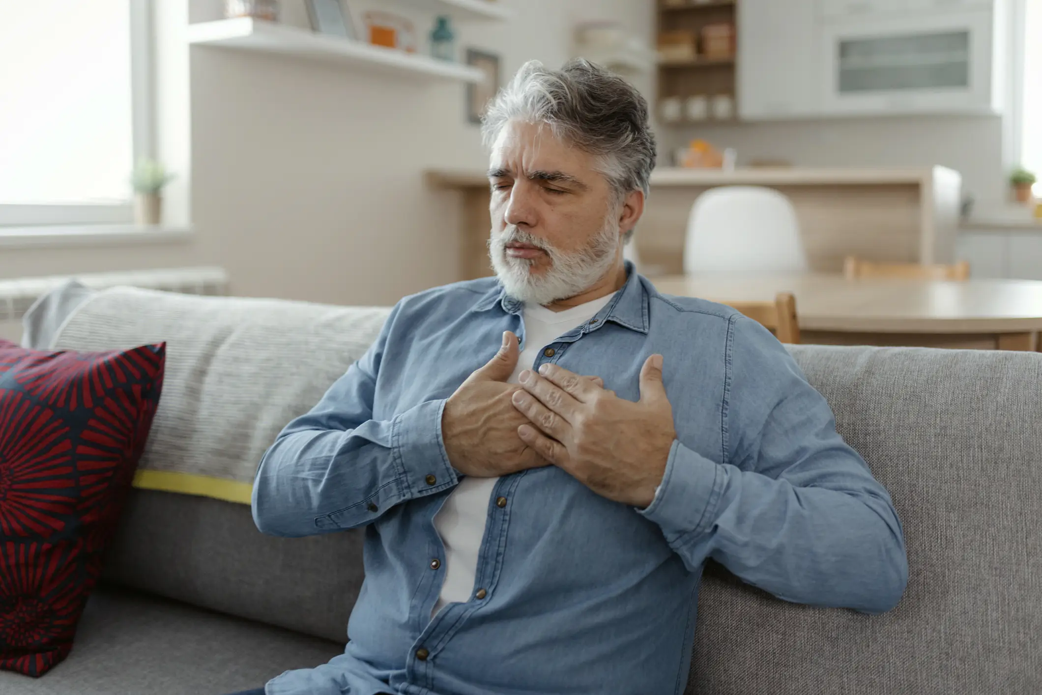 Heart surgeon says there are three  warning signs you should never ignore and one is subtle red flag