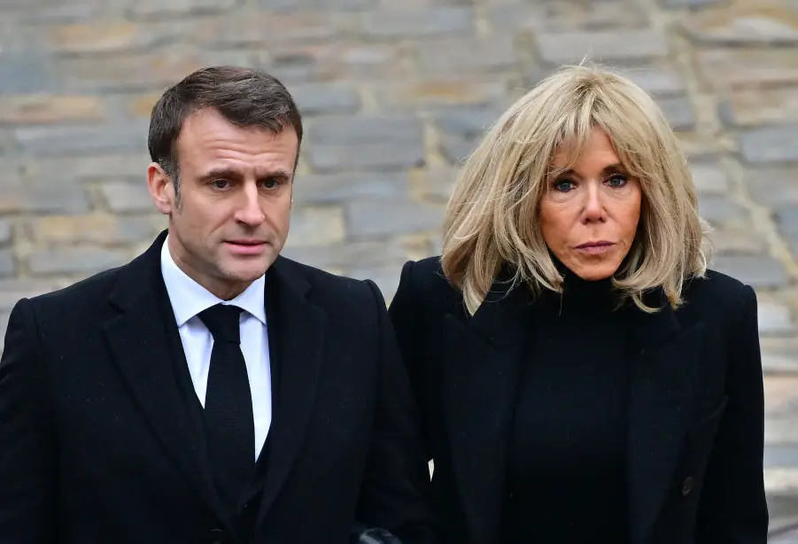 Body language expert breaks down Macron's 'slap': 'He's startled'