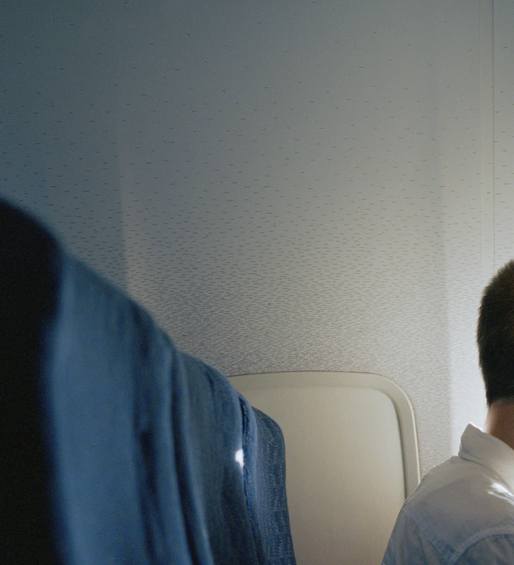 Expert warns travelers never to wear this common style of shoe on a plane