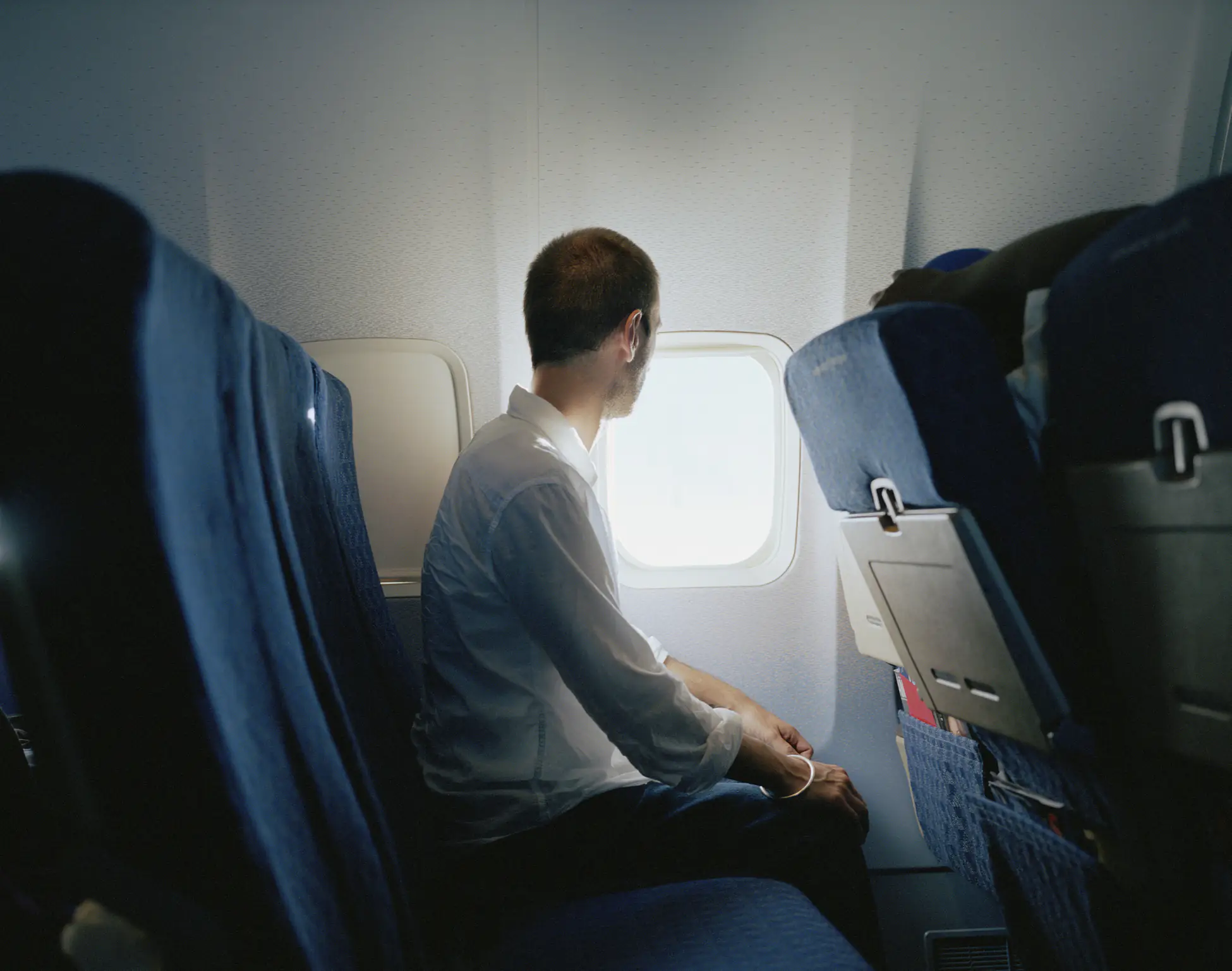 Expert warns travelers never to wear this common style of shoe on a plane