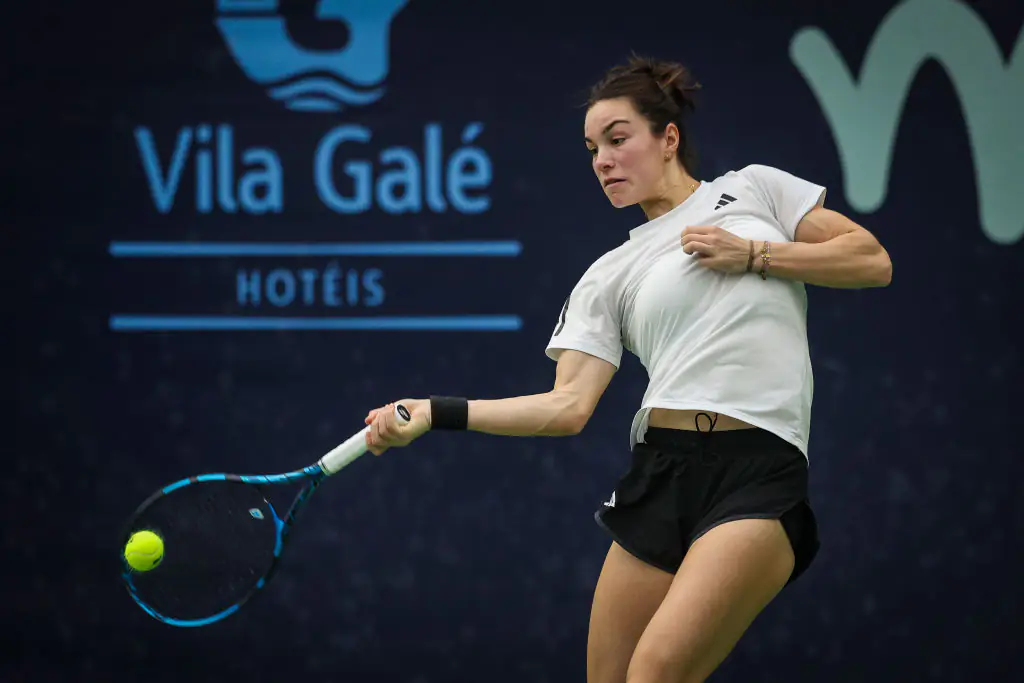 Tennis star responds after opponent interrupts match to complain to chair umpire that she 'smells bad'