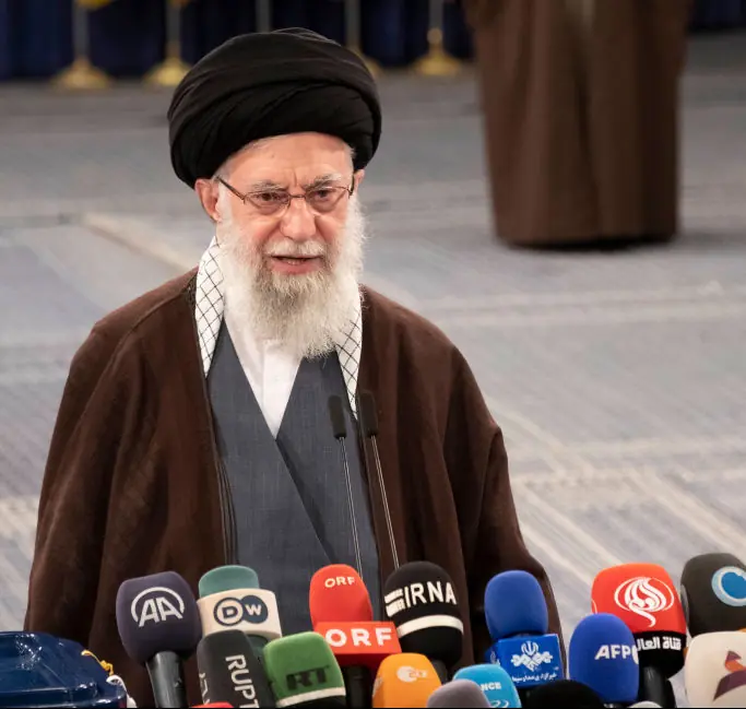 President Donald Trump reveals push to make nuclear deal with Iran - Article Image 2