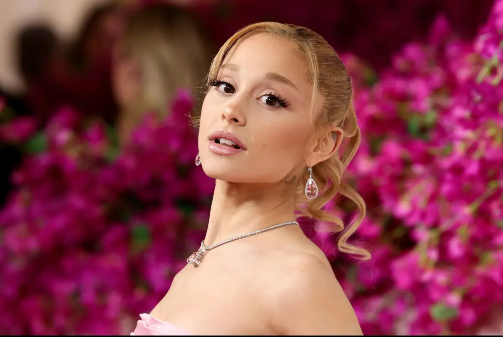 Ariana Grande stuns fans after revealing her 'real voice' in new interview