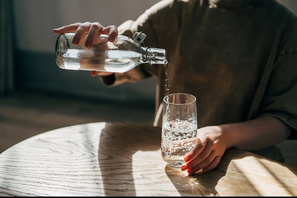 Man who gave up food for 30 days and only drank water reveals what it did to his body
