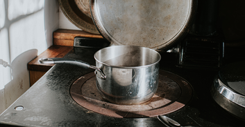 People left divided after husband infuriates wife with what he did with their food leftovers