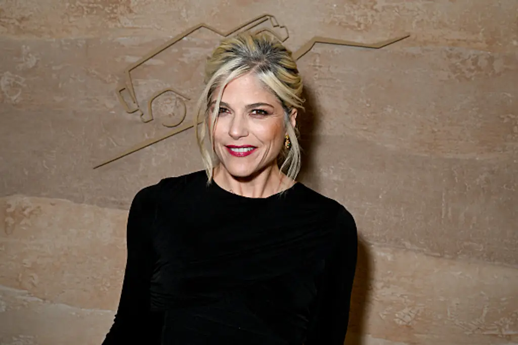 Credit: Gilbert Flores / WWD / Getty Images.