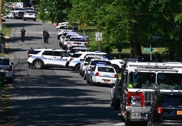 4 law enforcement officers killed and 4 more injured while serving warrant at North Carolina home
