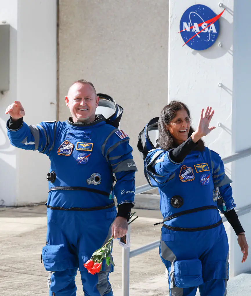 Before-and-after images show effects space had on NASA astronauts after 9 months
