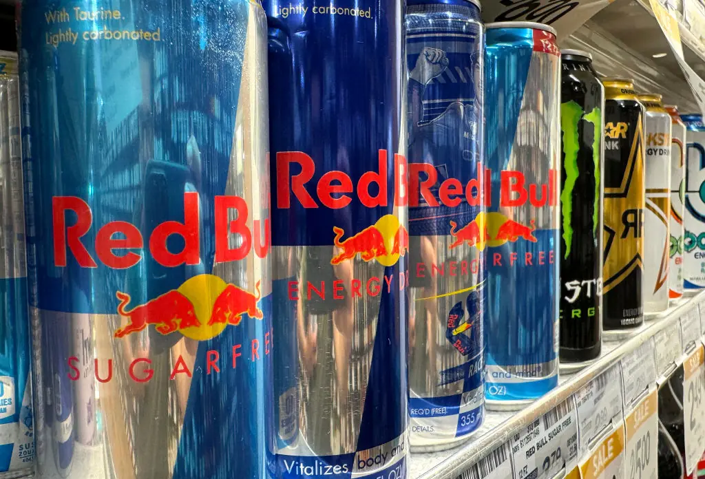 + 4 View gallery One can contains around 80mg of caffeine - 20mg less than the average cup of coffee. Credit: Justin Sullivan / Getty
