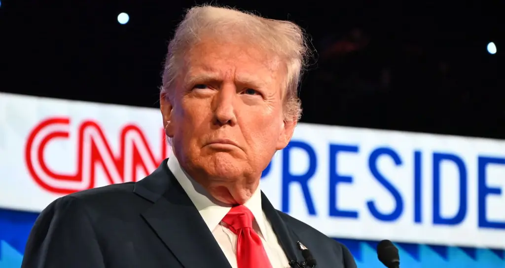 Donald Trump 'safe' after gunshots fired 'in his vicinity'