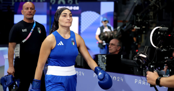 Boxer Angela Carini apologizes to Imane Khelif after ending their fight 46 seconds in
