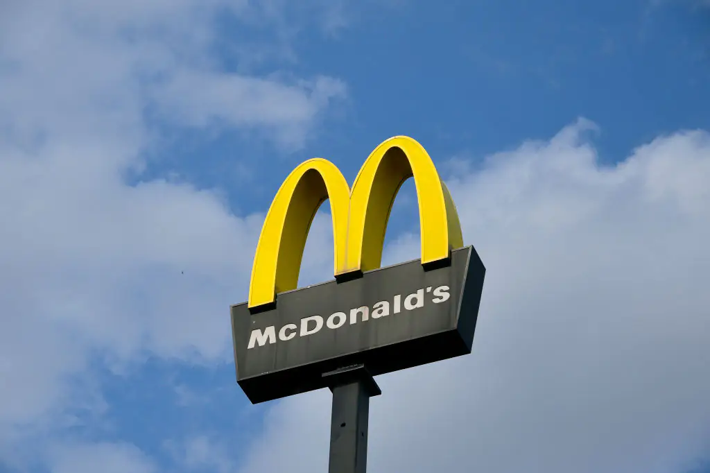 A simulation explains why the McFlurry spoon has a distinctive shape. Credit: Stefano Guidi / Getty