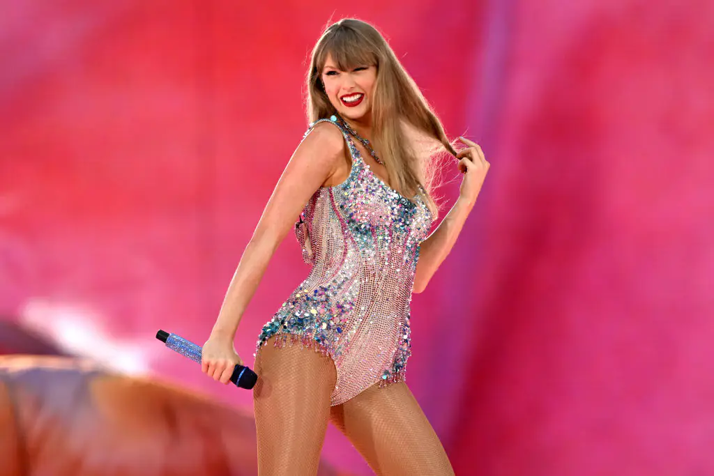 Taylor Swift sent the little girl and her neighbor the sweetest gifts. Credit: Kate Green / Getty Images