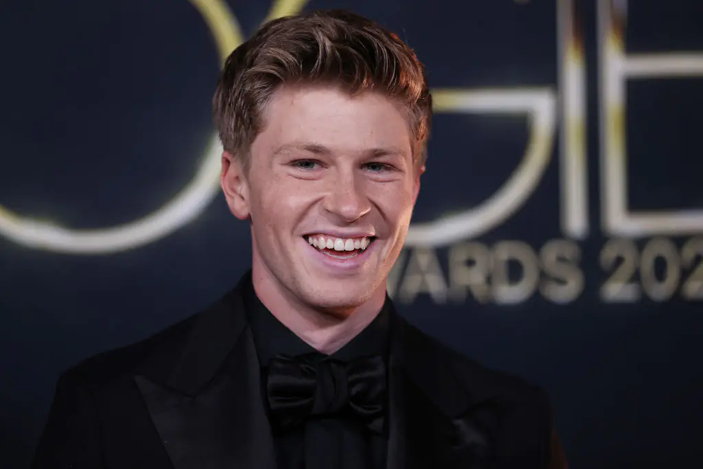 Robert Irwin fed his dad Steve’s favorite crocodile - 15 years after his father was photographed doing the same thing
