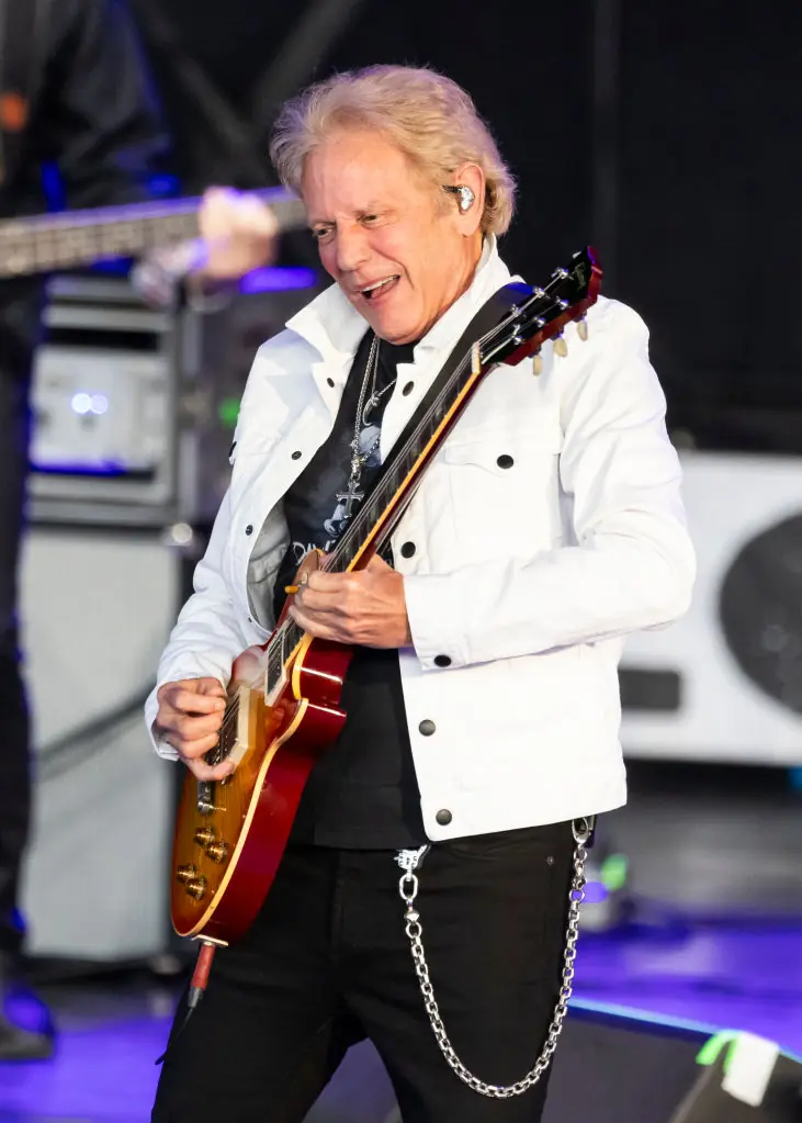Scary moment Eagles legend Don Felder suffers medical emergency onstage in front of live crowd