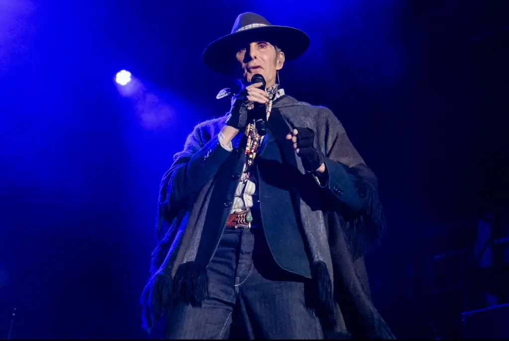 Perry Farrell punched his bandmate on stage. Credit: Astrida Valigorsky / Getty