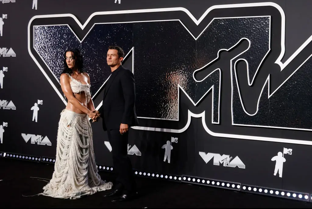 Fans praise Orlando Bloom after he revealed why he called Katy Perry by her real name in VMAs speech