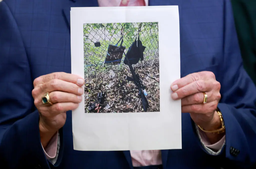 Authorities share disturbing discovery found in bushes where Donald Trump 'assassination' suspect was spotted