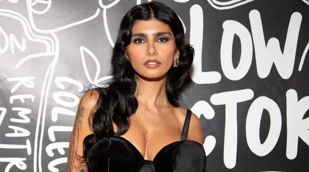 Mia Khalifa issues warning to other young women who want to follow in her footsteps