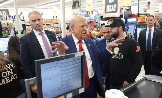 Donald Trump hands mom-of-three $100 to help pay for her groceries... but leaves social media users asking the same question