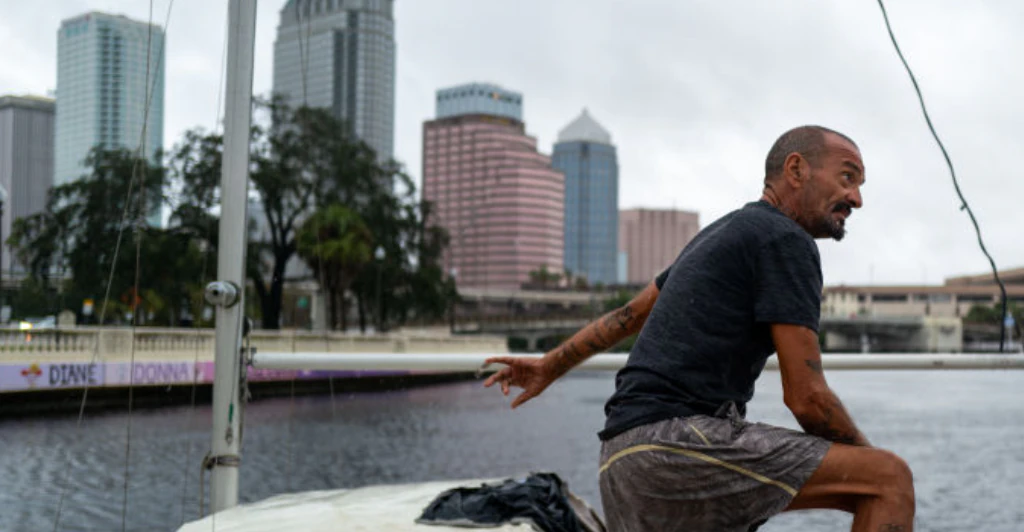 Daughter of Tampa's viral 'Lieutenant Dan' issues warning after dad makes headlines