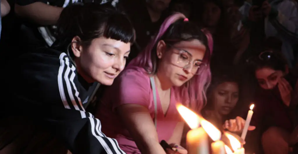 Tearful fans are gathering outside the hotel where Liam Payne died