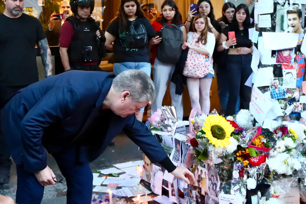 Geoff Payne, father of Liam Payne, visited the memorial for his son outside Casa Sur Hotel. Credit: Marcos Brindicci / Getty