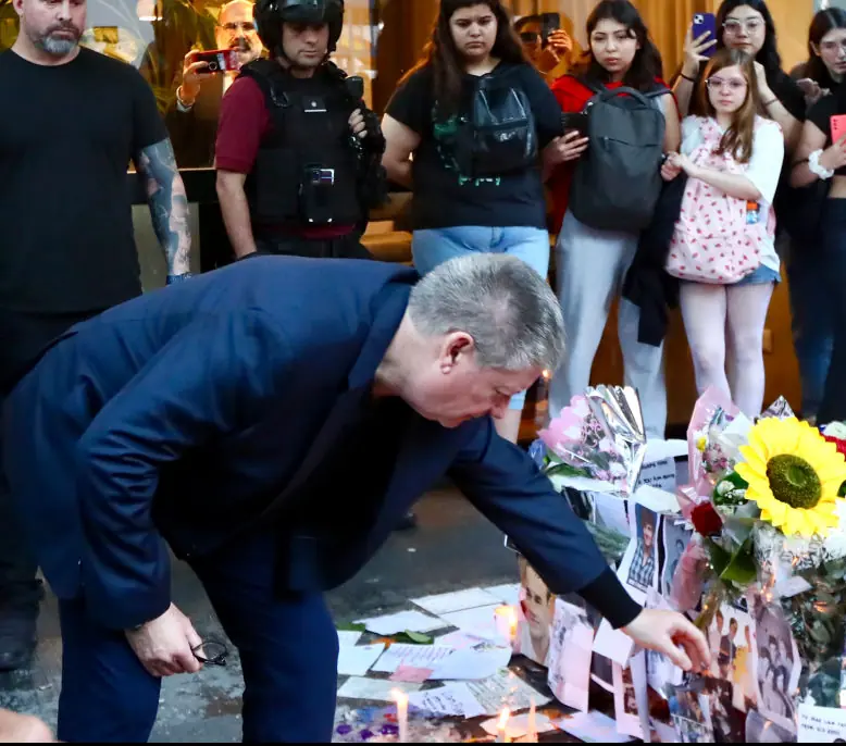 Geoff Payne, father of Liam Payne, visited a memorial in tribute to former One Direction singer Liam Payne outside Casa Sur Hotel.Credit: Marcos Brindicci / Getty