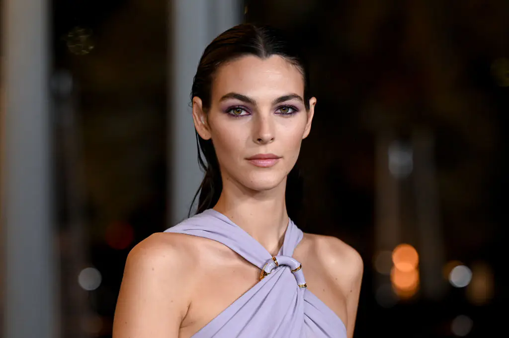 Leonardo DiCaprio’s girlfriend Vittoria Ceretti shares awkward wardrobe malfunction at Bezos wedding