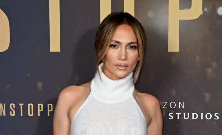 Jennifer Lopez responds to Ben Affleck's three-word comment about her amid divorce