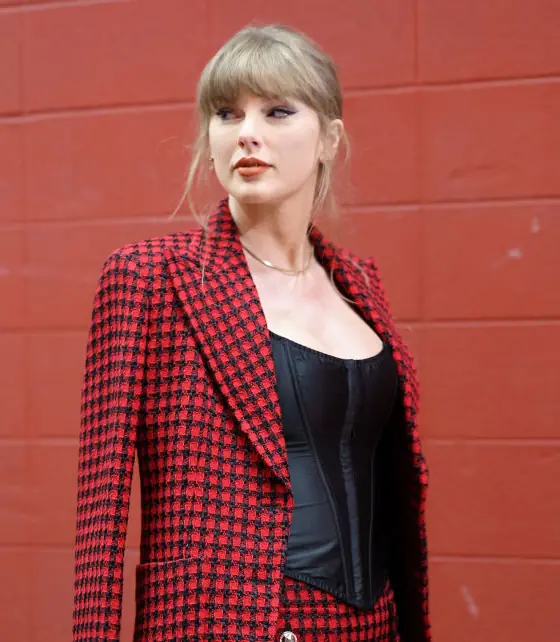 Swift once again highlighted that good manners never go out of style. Credit: Jamie Squire / Getty