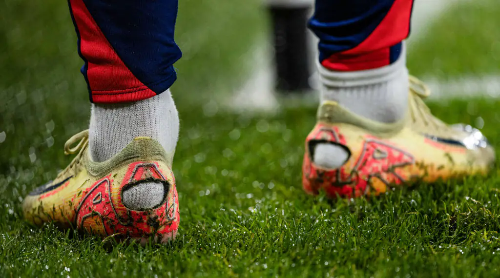 Footballers are trying to relieve pressure on their heels. Credit: Craig Williamson/SNS Group/Getty Images